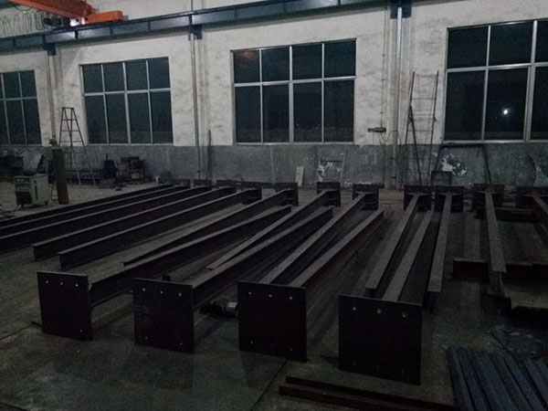 剪板機(jī)保養(yǎng)注意哪些細(xì)節(jié)
